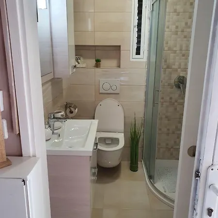 Mara Apartment