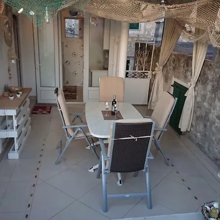 Apartment Mara *