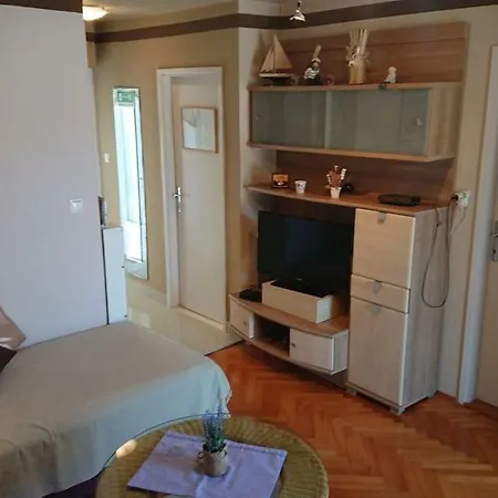 Apartment Mara *